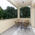 Igor Apartment